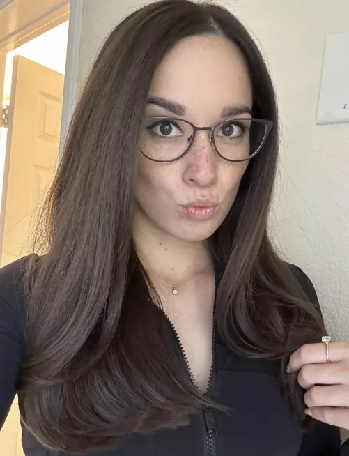 I like how my hair turned out today.  by AlanaAraya