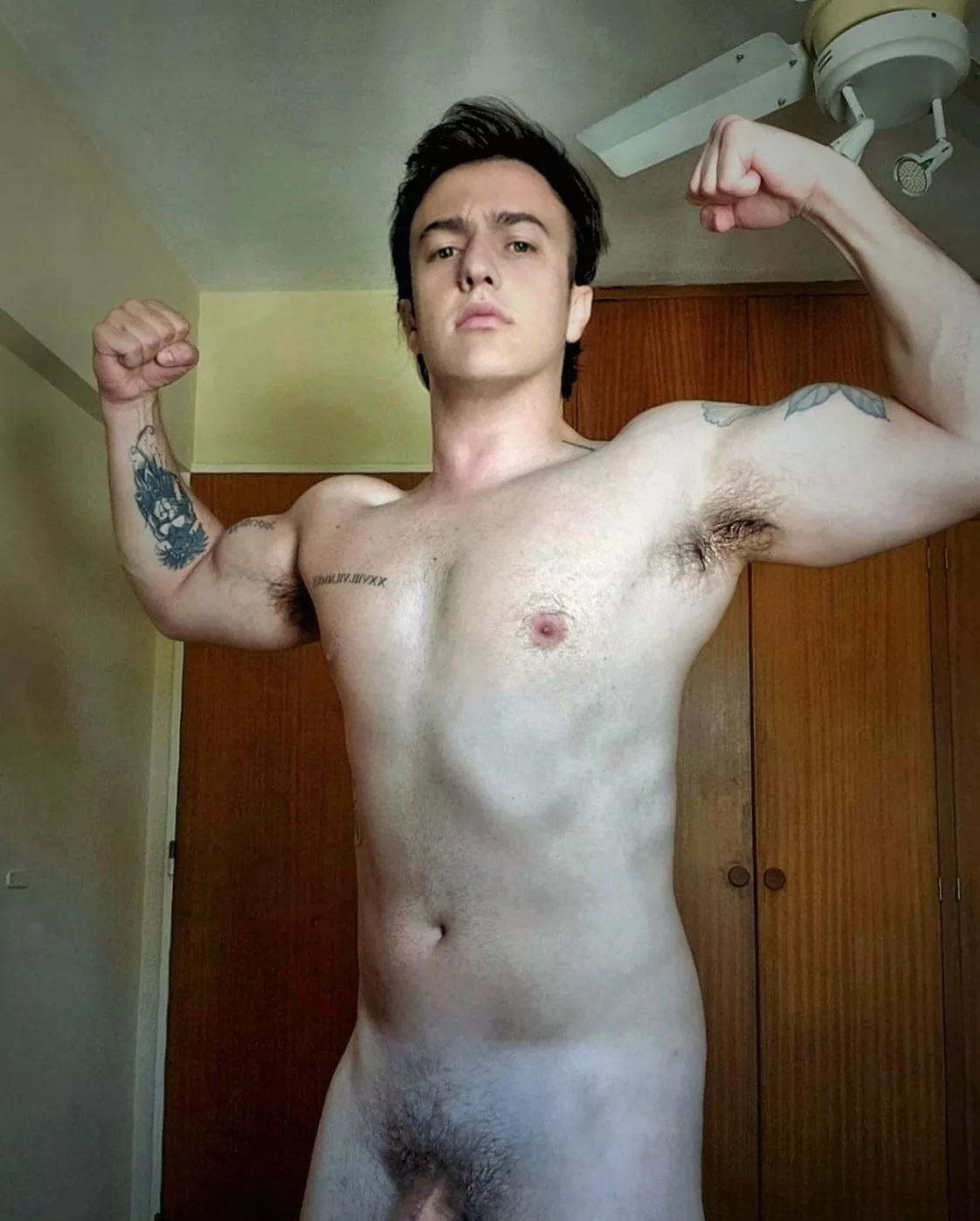 I never wear deodorant I hope u don’t mind bros posted by asexyspiderman