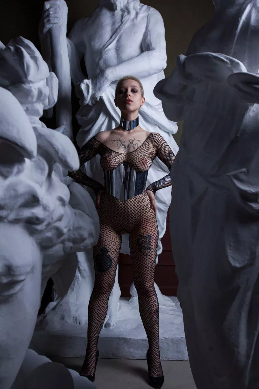 I want to be your girlfriend posted by Itz_slixx