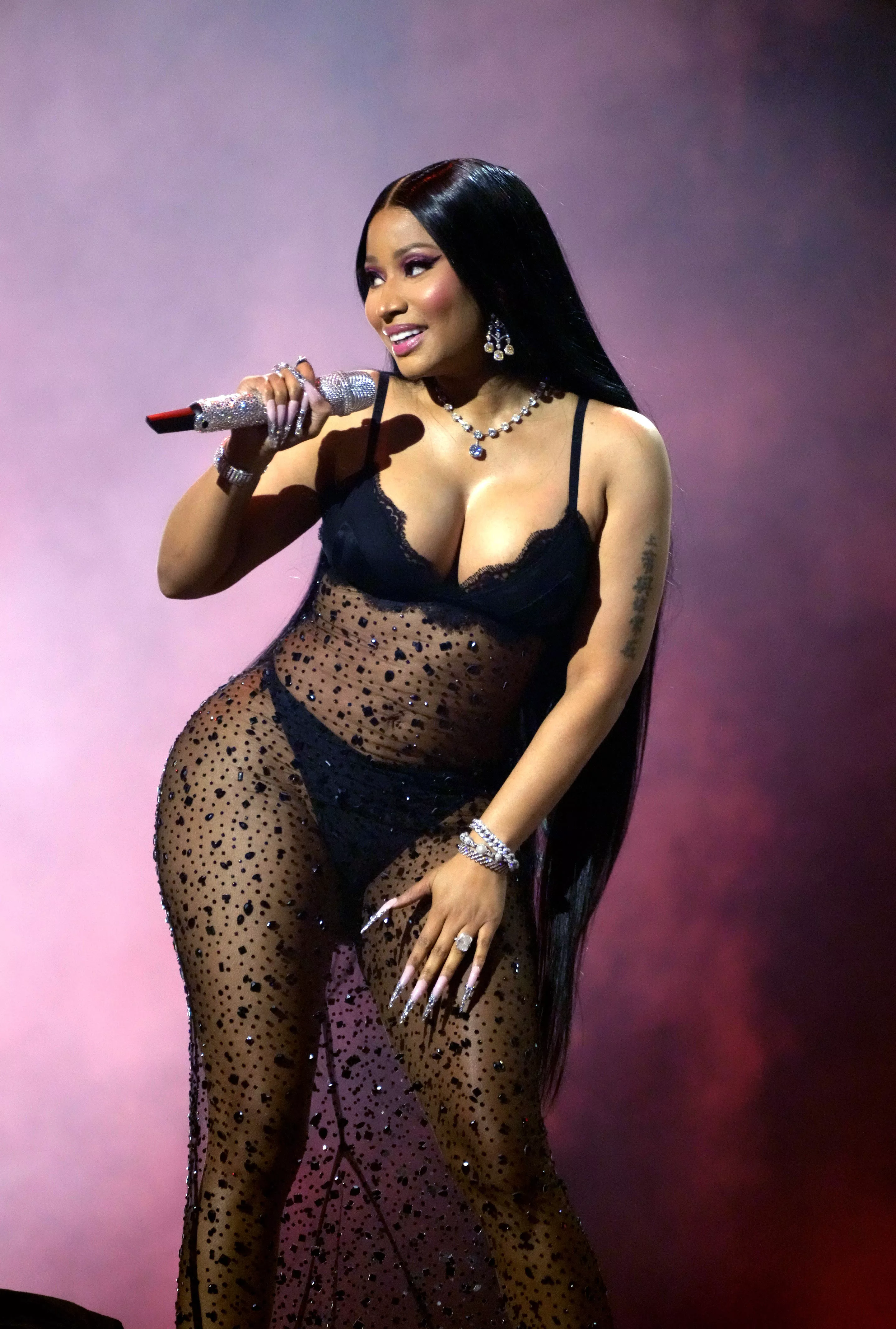 I'd love to get bi with a Bud, for Nicki Minaj! posted by Fruit_Connoisseur