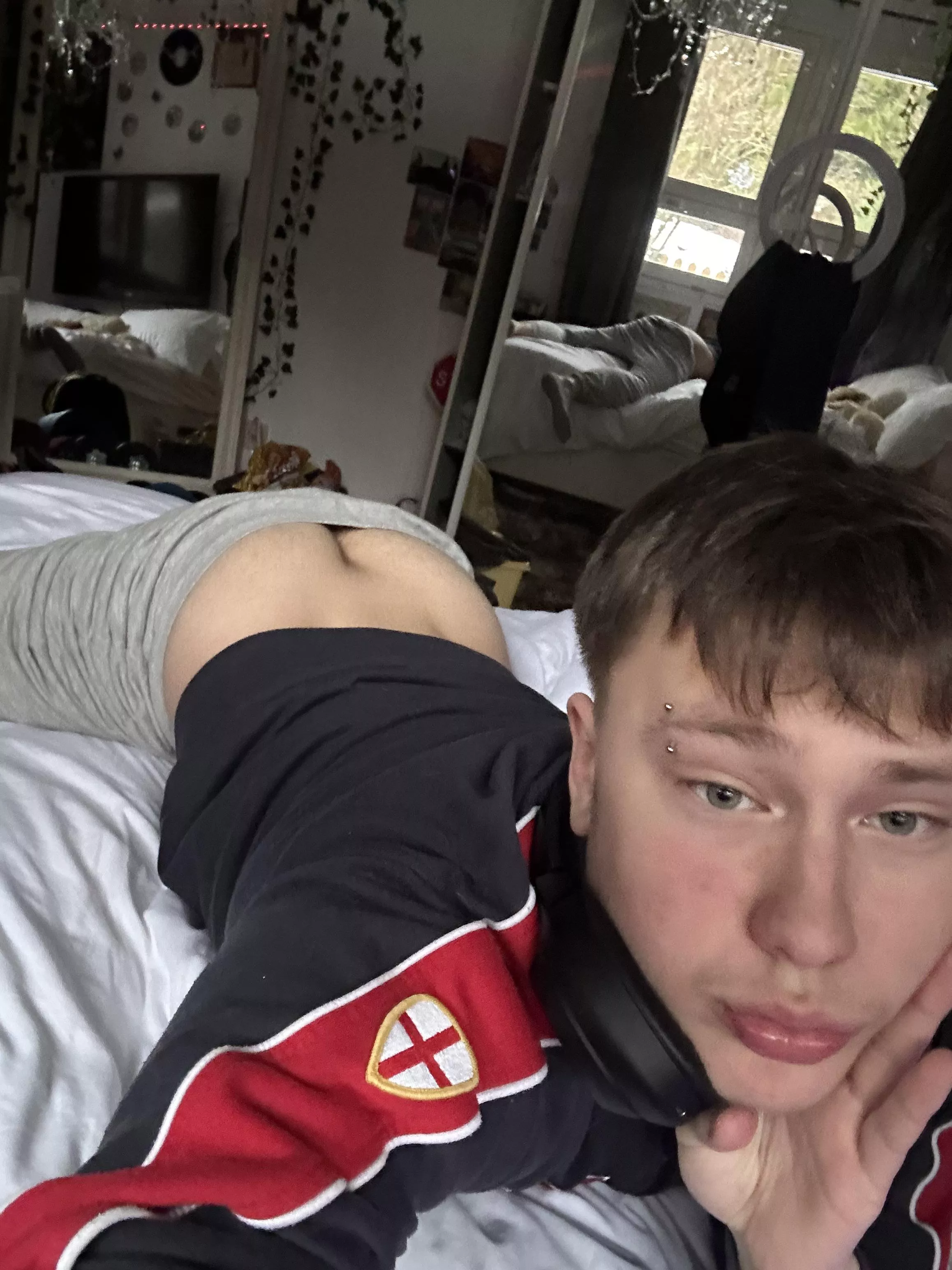 I’m attracted to old men🥵 posted by Favoriteteenboy