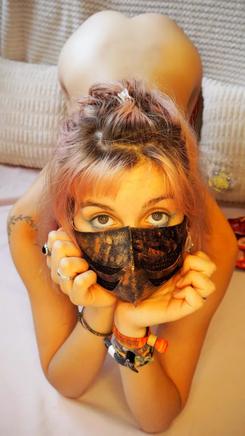 In my opinion, eyes can be as arousing as a hot body by MalBeehave