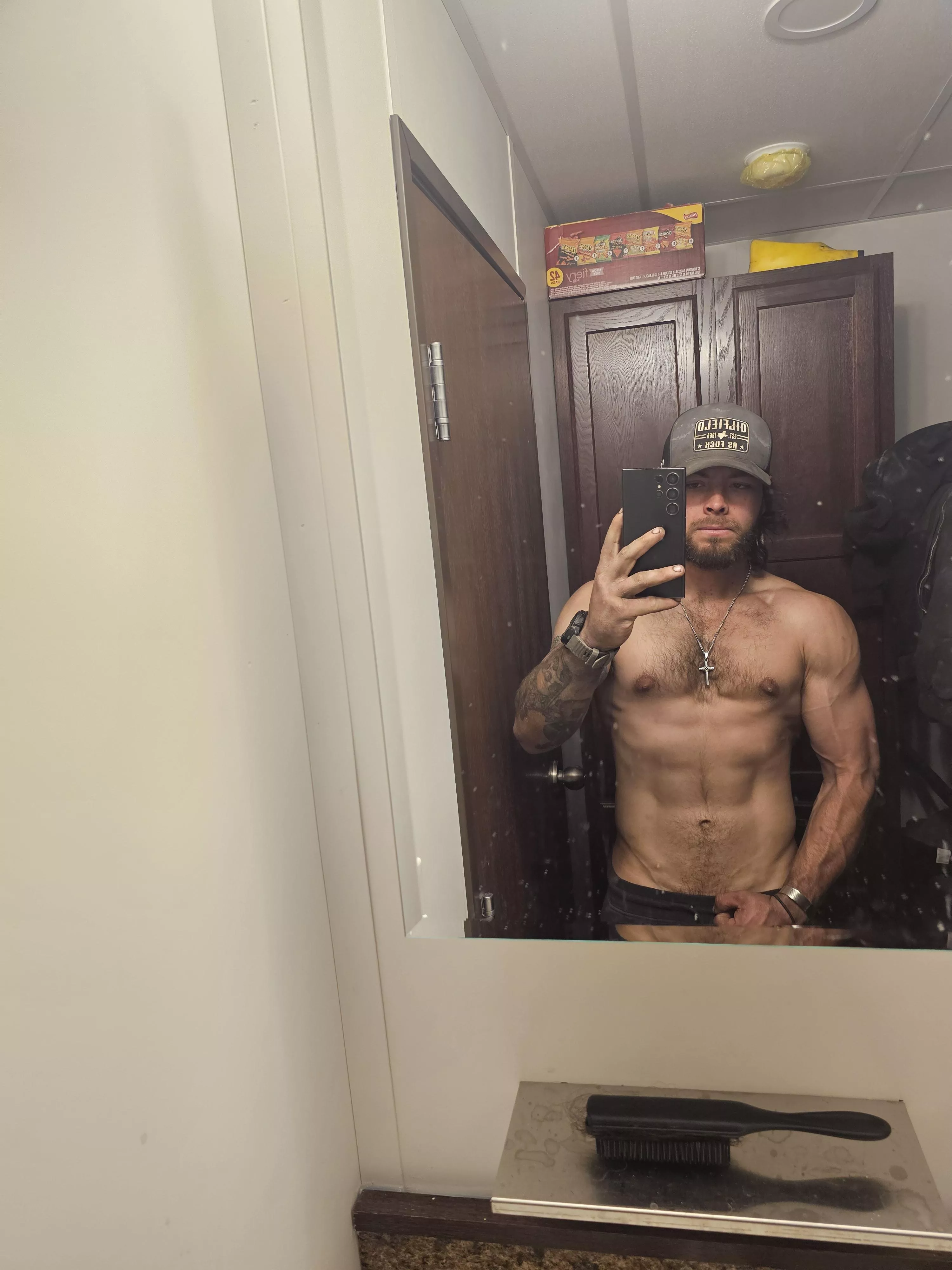 I've been told I got nice veins  posted by Kooky-Ring1535