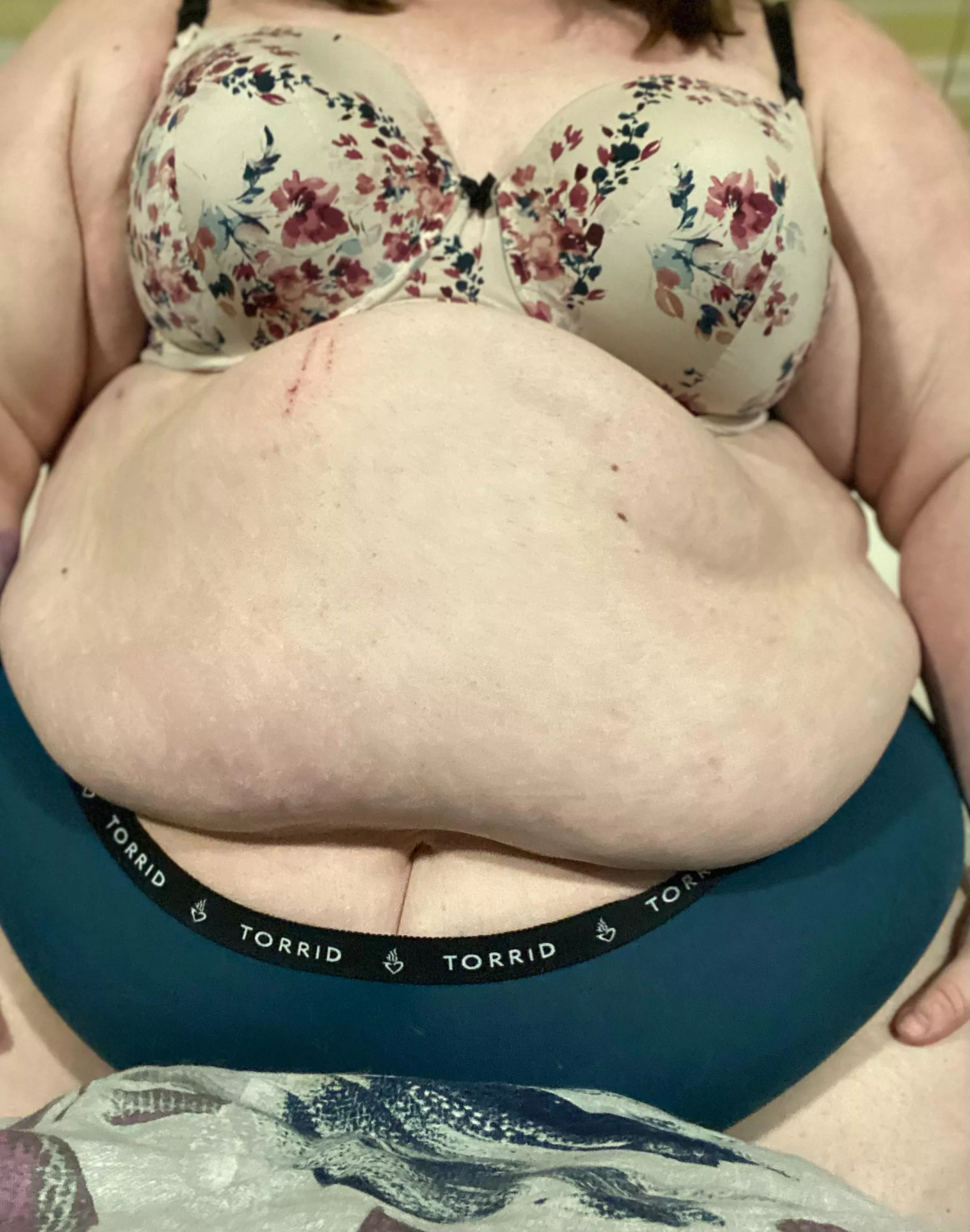 Just wanted a little attention😇😘 posted by Flipthepage124