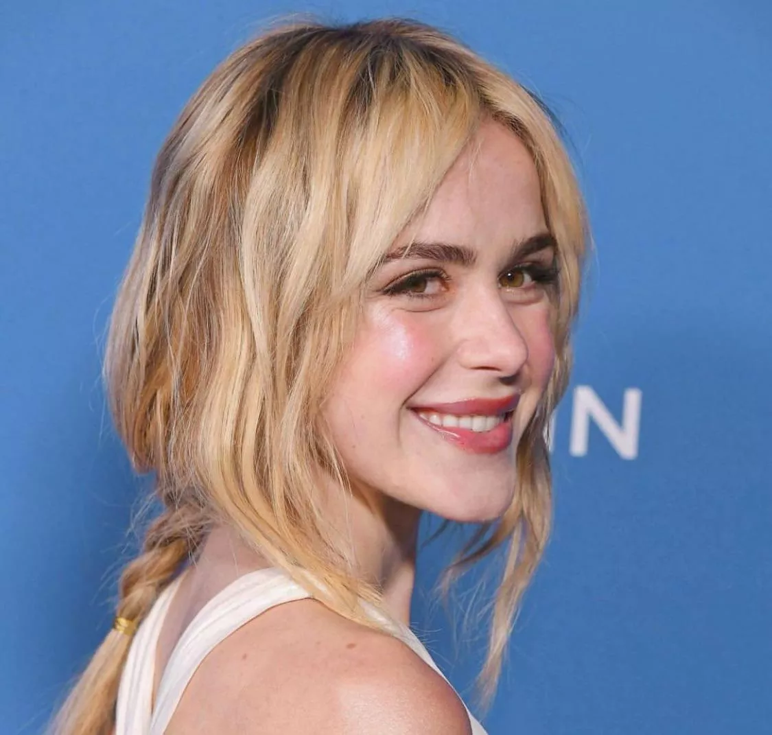 Kiernan Shipka posted by BeerGoggles2022