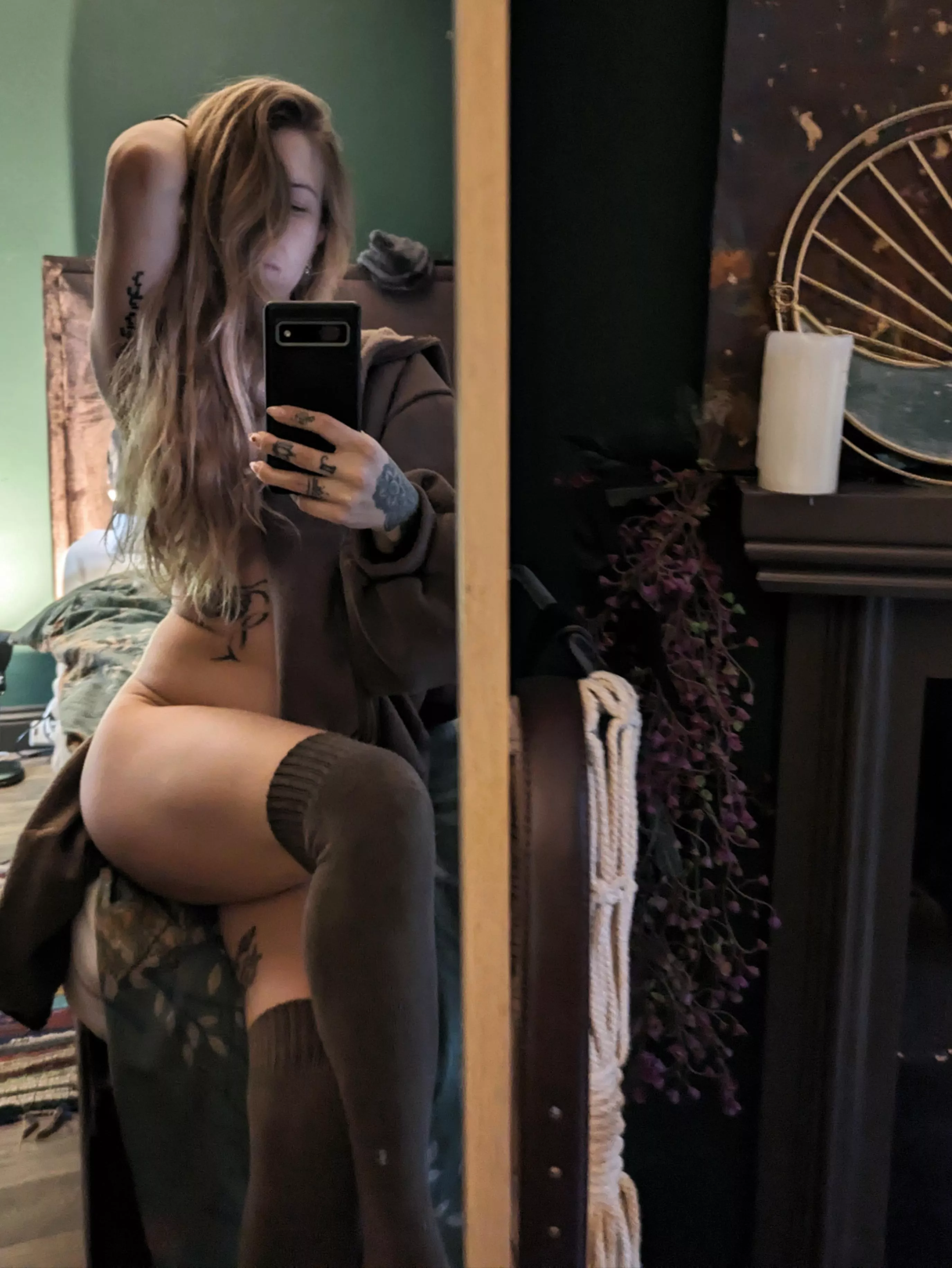 Lazy day in the zen den posted by MagicForestNymph