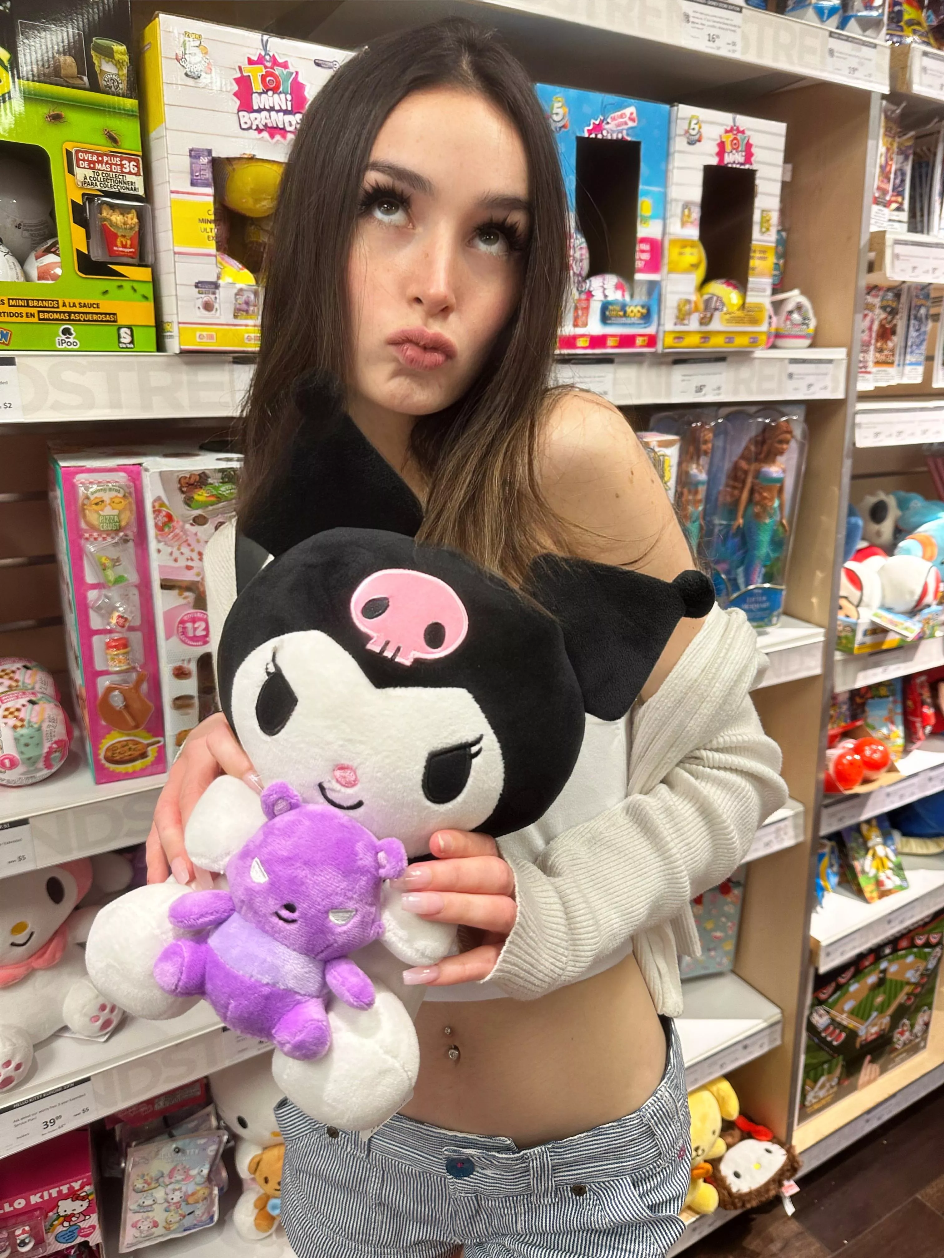 Look at my cute stuffie posted by Kayla_Papaya