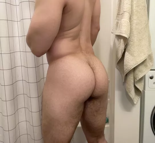 My ass is a little furry right now by leolyons_94