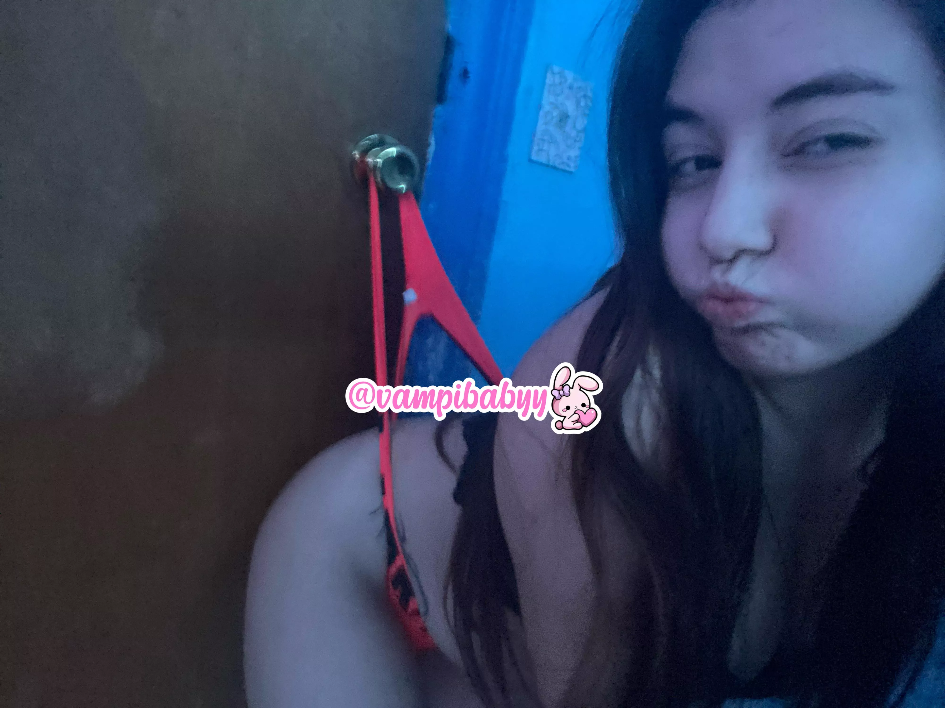 my door can’t handle it :3 posted by Vampibabyyy