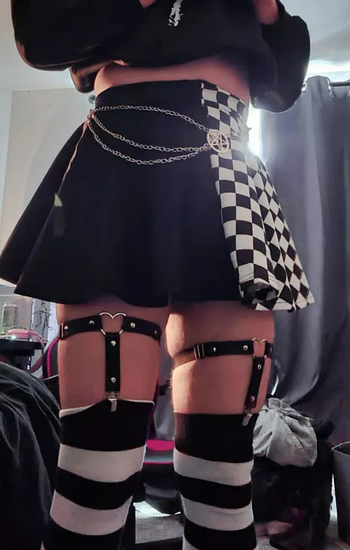 peak masculinity (just fought a bear) by Blasphemousss