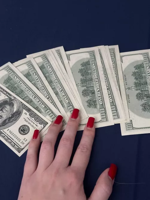 red is the best color by strungdelorme