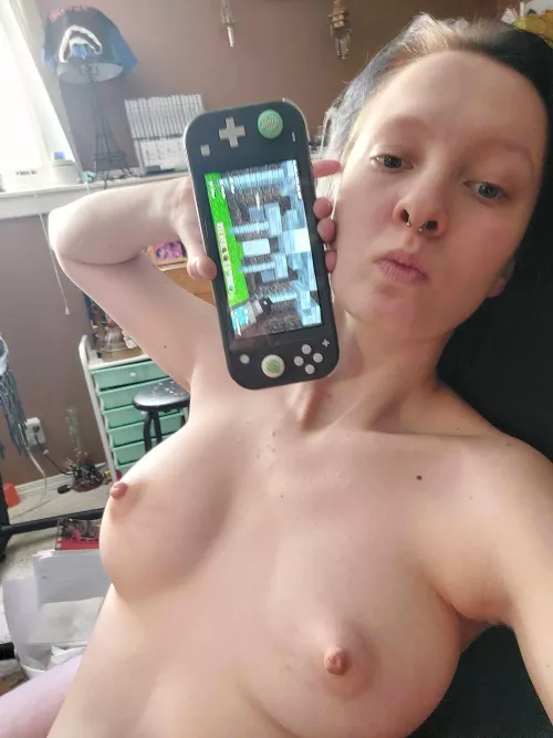 Taking a quick break to say, Happy Friday all TGIF. We wish you all a fantastic weekend . We hope you all have a chance to get your naked nerd on. You know we will by No_Interview_6489