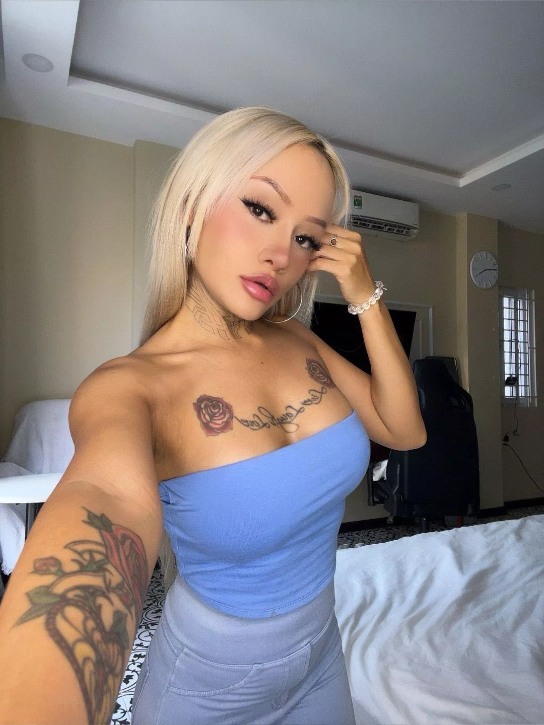 Temptation lies beneath my tattooed chest. Intrigued enough? posted by xvinarose