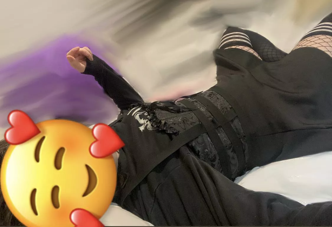 Too extra for bedtime? 😝 posted by PinkberriBoi