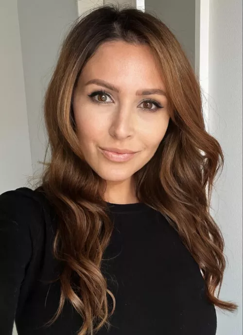 Tried a new hairstyle today. F38 by FrostedFernx