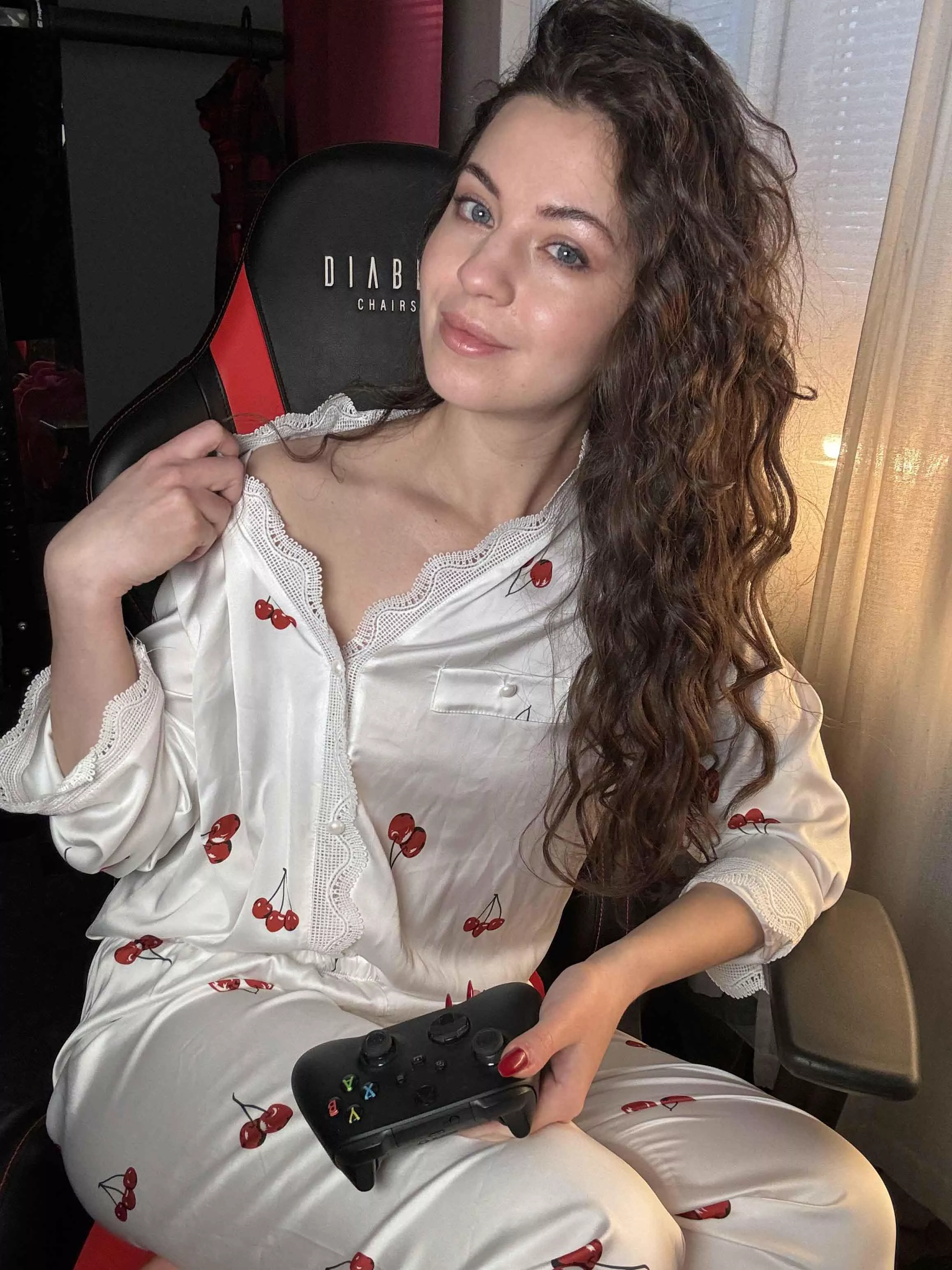 What would you do if I sent you this at work? posted by naughtykitti