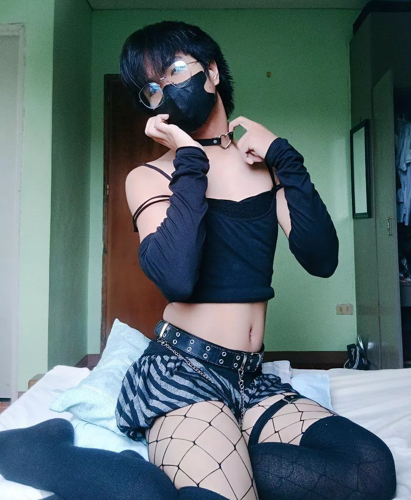 Would i make a good girl? :3 posted by Ok-Yellow3233