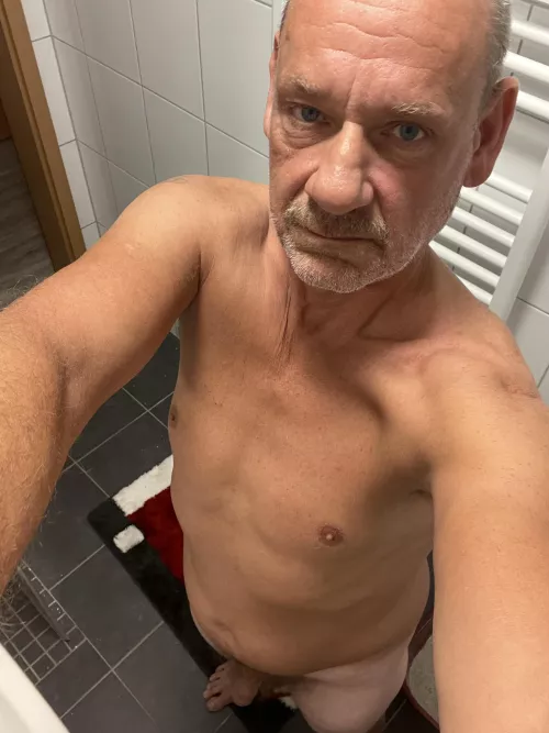 56yo sub looking for dates in Duisburg germany  by Tom1967nrw