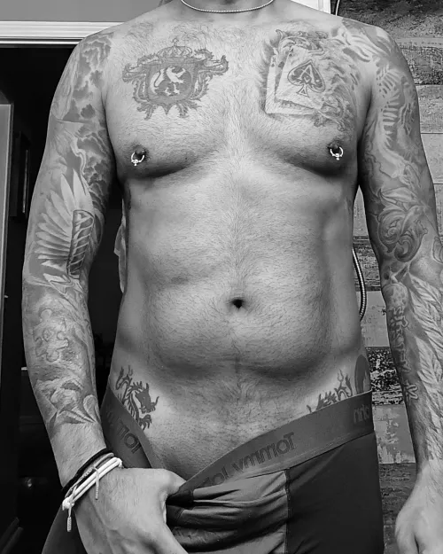 At [42] it is hard to know if ppl still find you sexy...what do the fine ppl of reddit say... by Askmeanything40