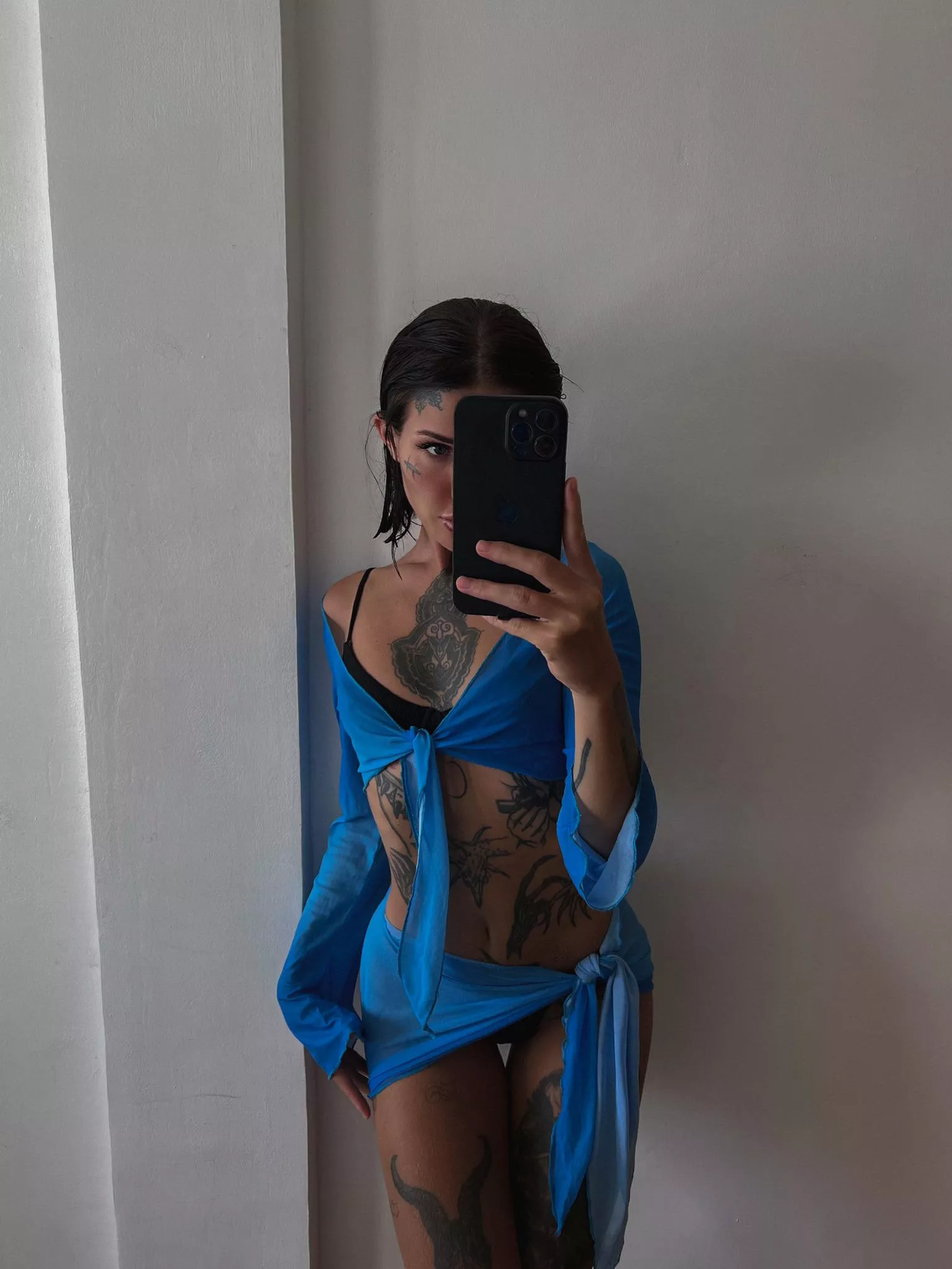 Bend me over and taste me posted by smokeabishh