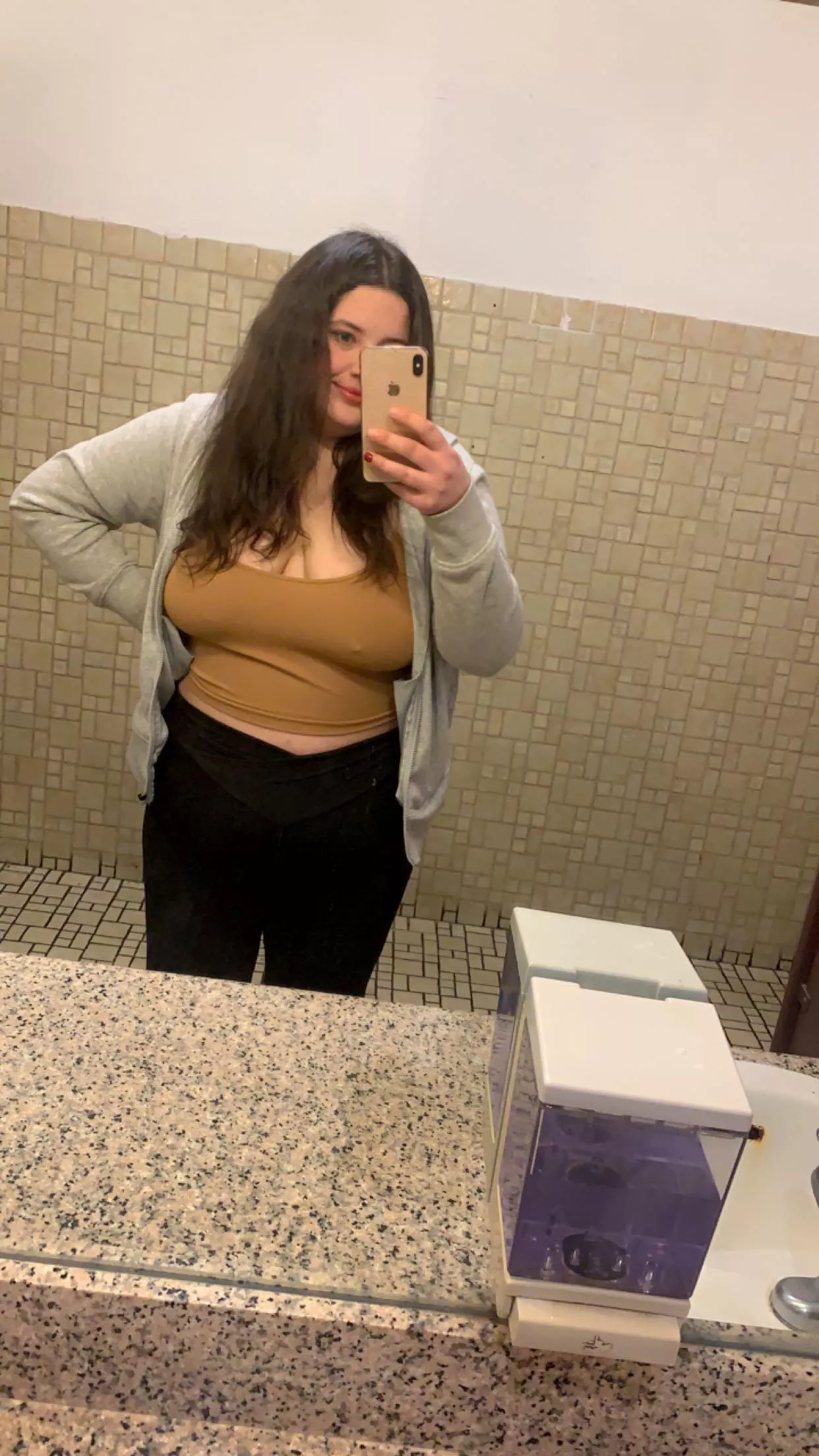 Clothes on this time…;) posted by lugwalk