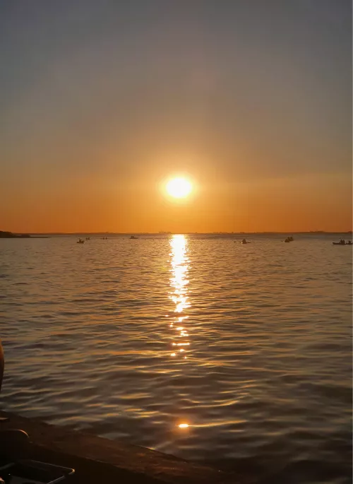 Does anyone else love the beach? 💙 by redbbunny