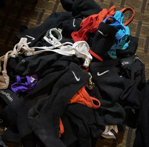 Doing some laundry 🥰 by Luv4lexi