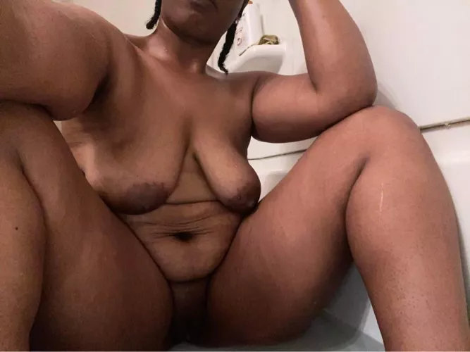 F29, 5’7, 160lbs by Competitive-Pop98