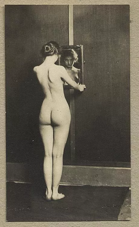 fun with mirrors posted by Mundane-Employer-719