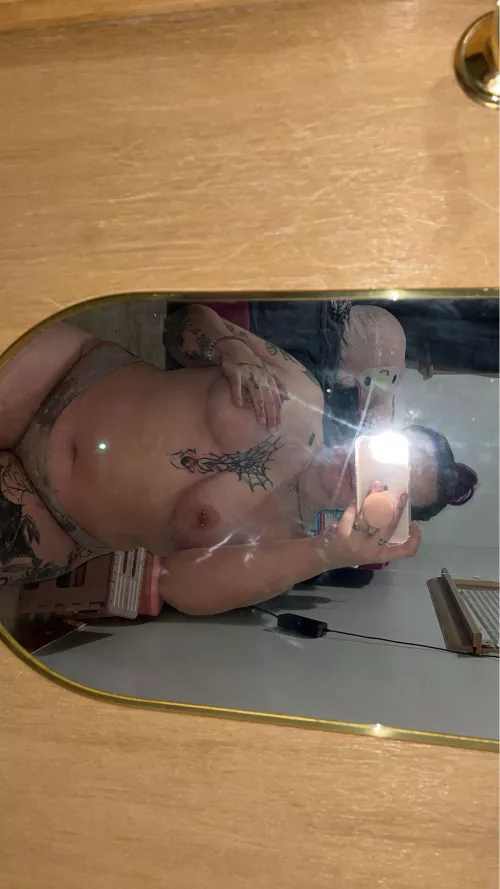 I hope you can handle that body by HussyTussle