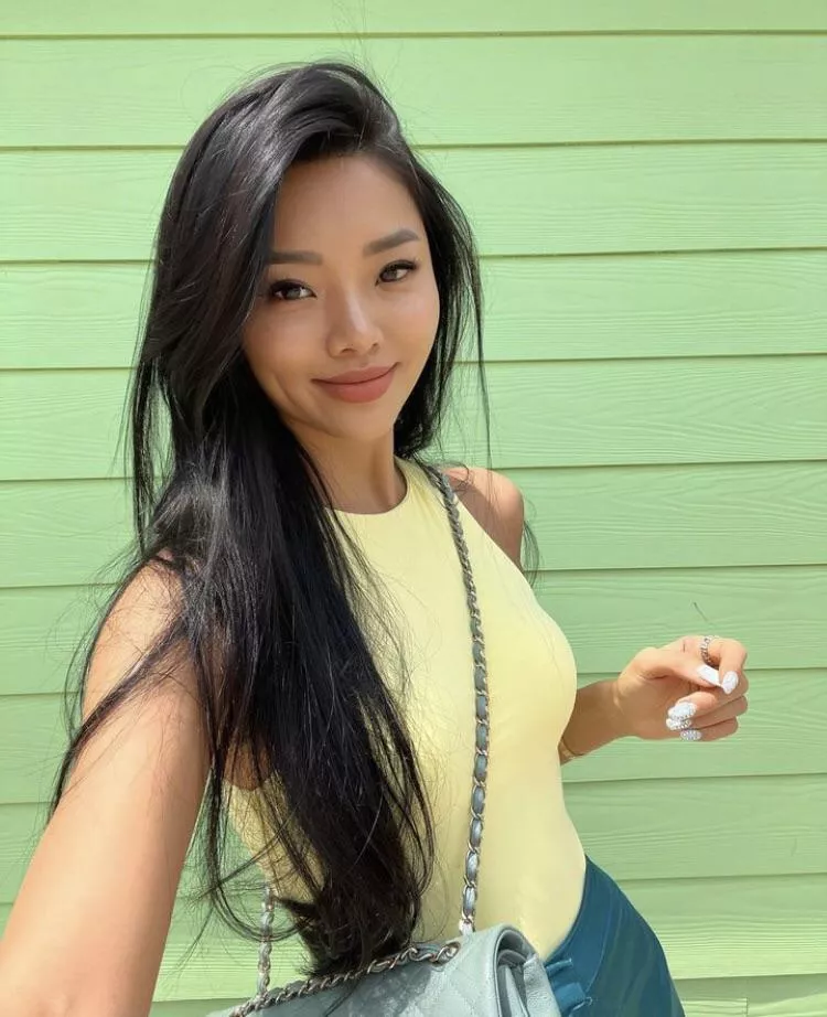 is she your type?  posted by devilndaisies