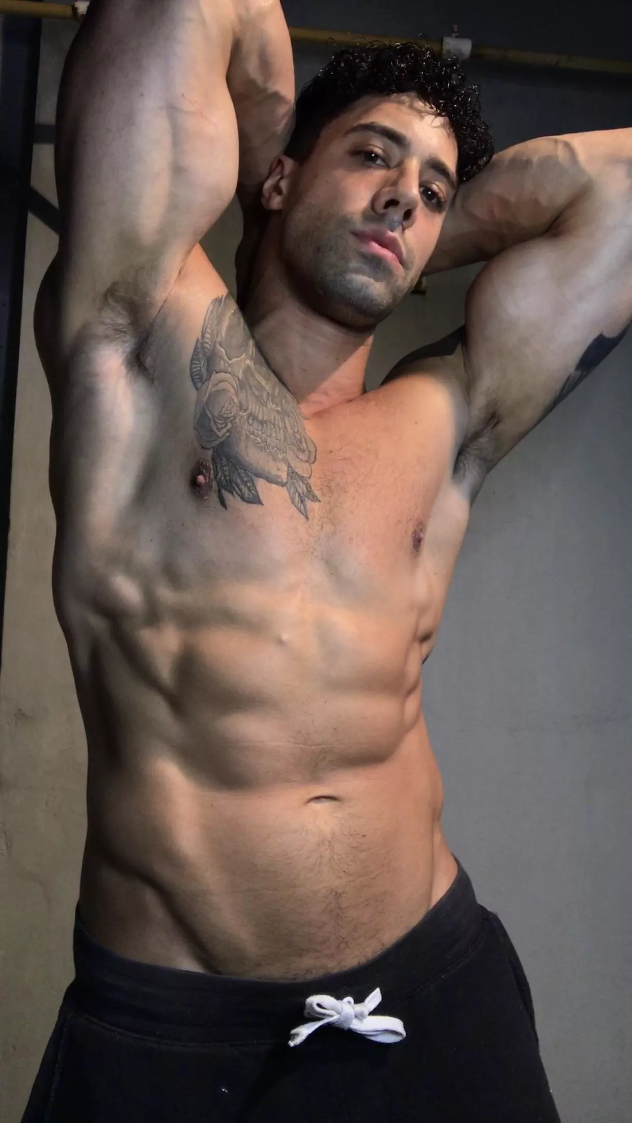 Lick, sniff or pass? posted by TattooedMuscled