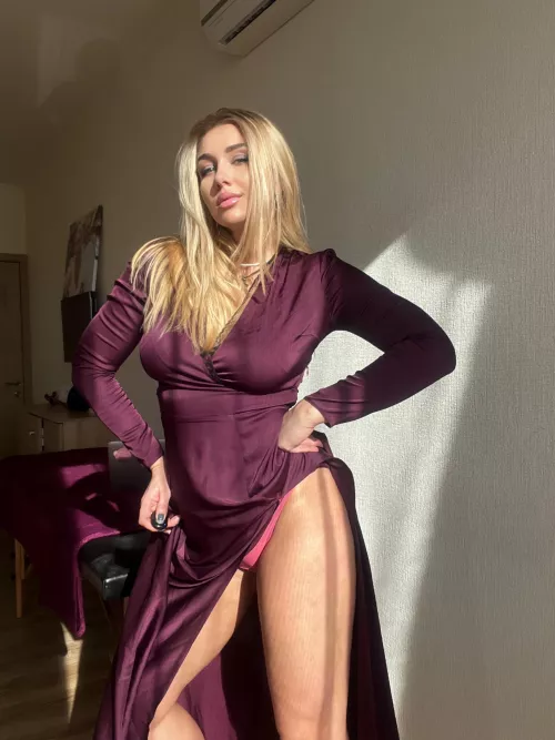 Mistress juicy blonde by goepibypeper