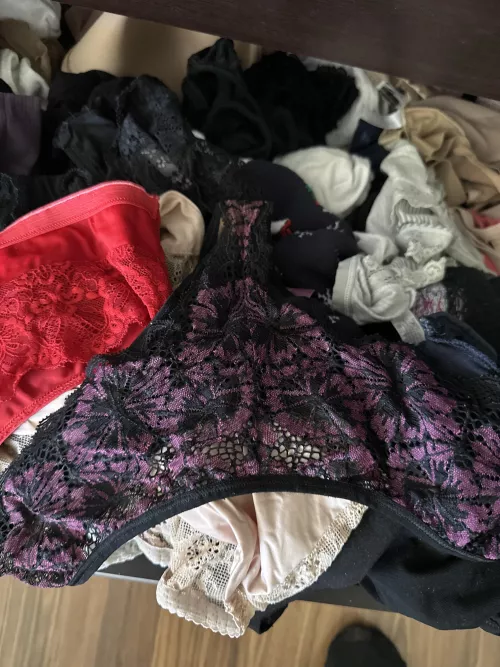 My mom thong , who wanna chat? by Lopsided-Humor4943