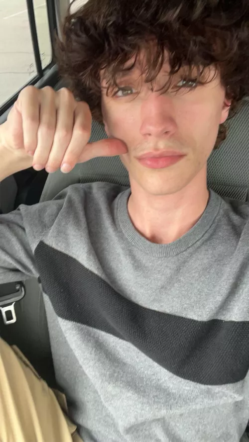 never posted on here before but hey  by Comfortable-Deal8165