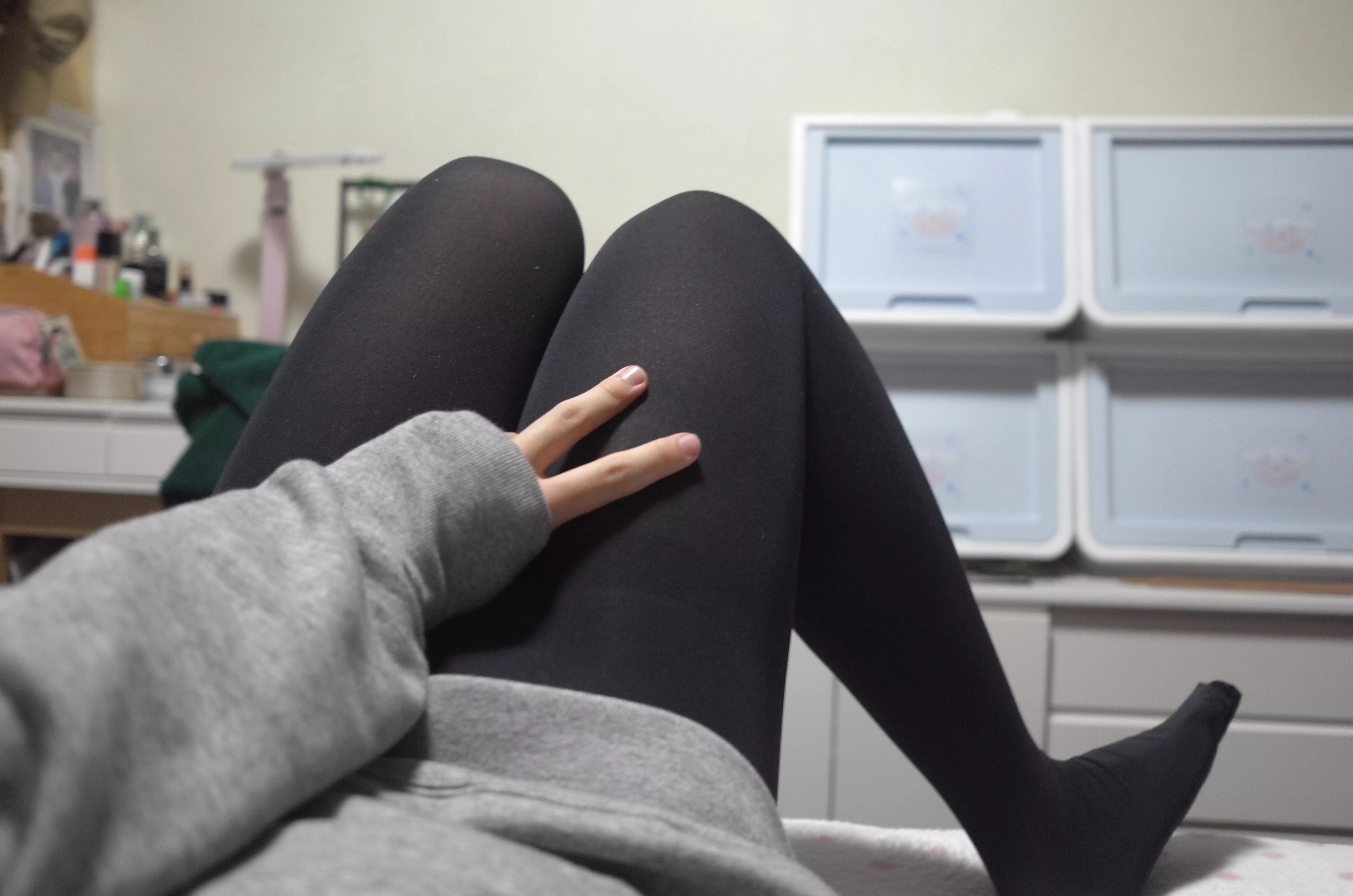 new thighs!! posted by hreintimenowsleep