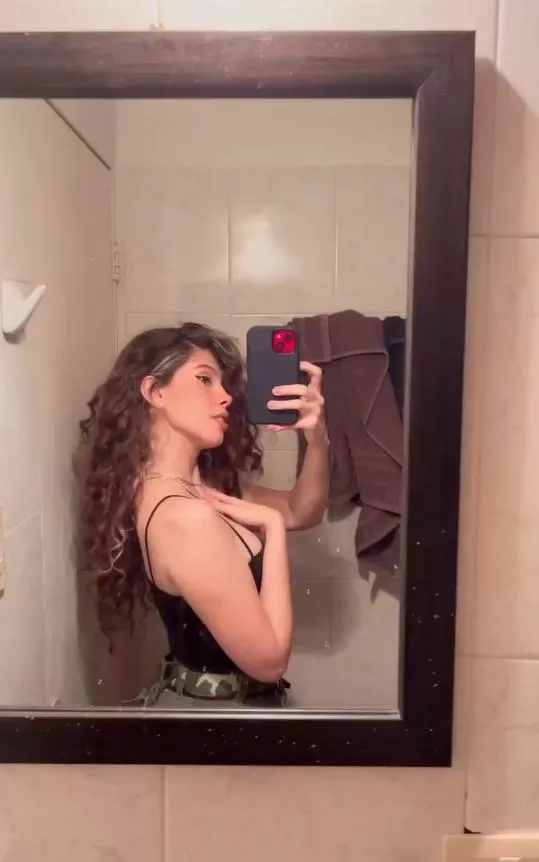 Quick little selfie (F24) posted by vicalba