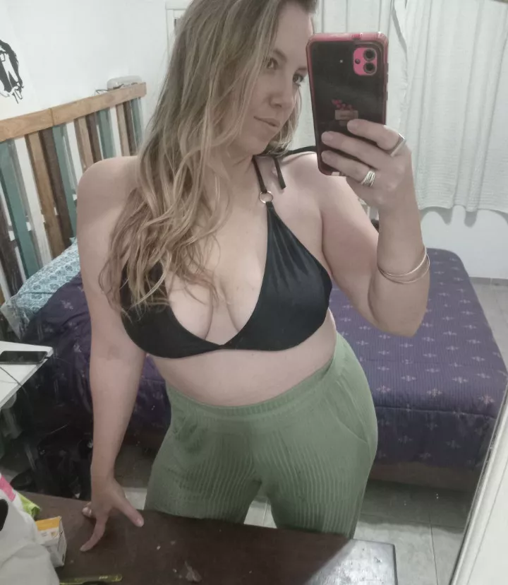 Sexy and always been so beautiful and hot posted by nicolenextdooor