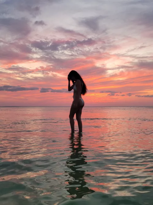 sunsetsensuality by Sunsh1neBaby