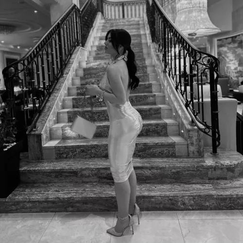 That 🍑 is just unbelievable  by kurosawa93