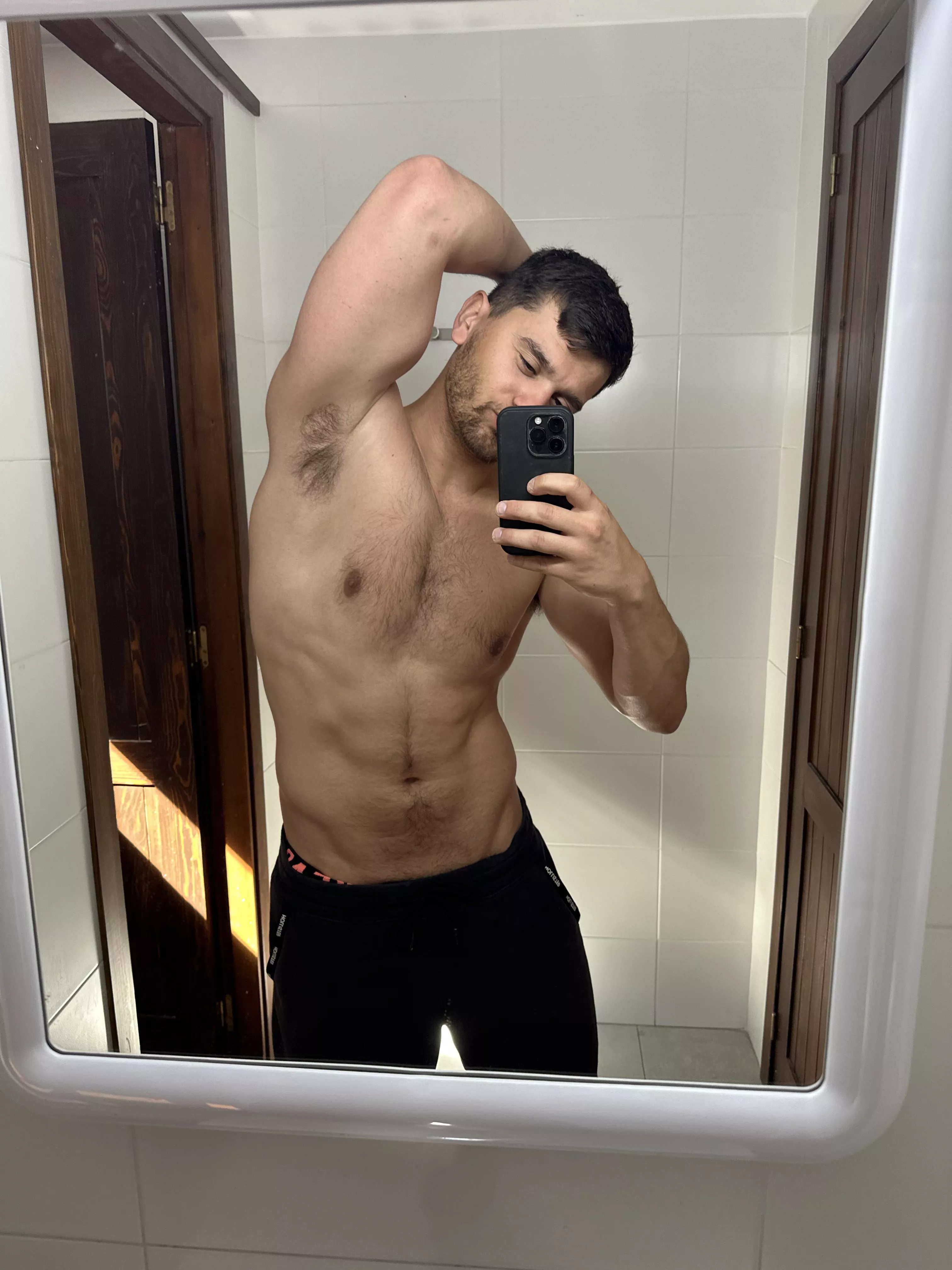 This V is too hot? Be brutally honest posted by realisiwak