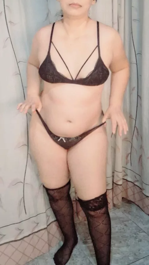 What would you do to me? 🥰😘 by Laura_nozomi01