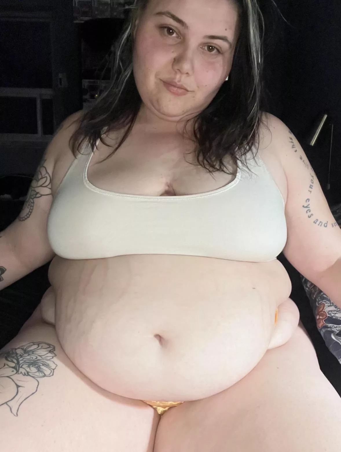 You can really see all my rolls peeking out 🙈 posted by astraea_666