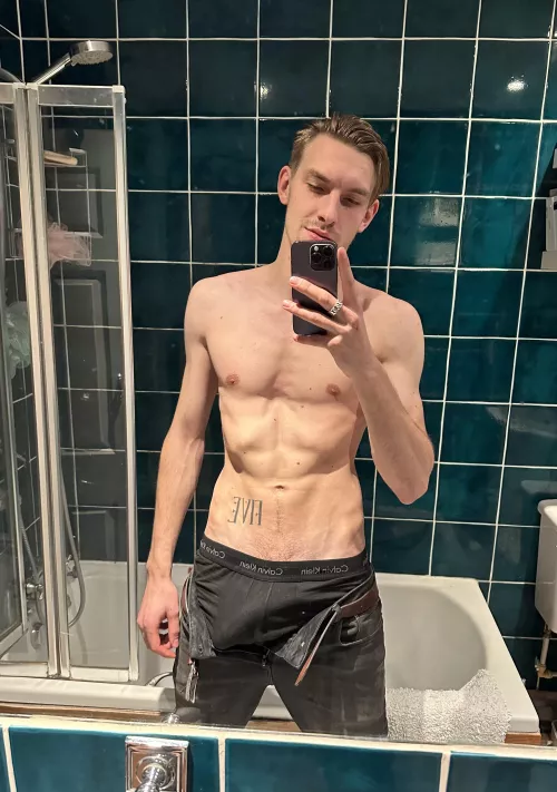 You gonna pull it out by tombrhugc