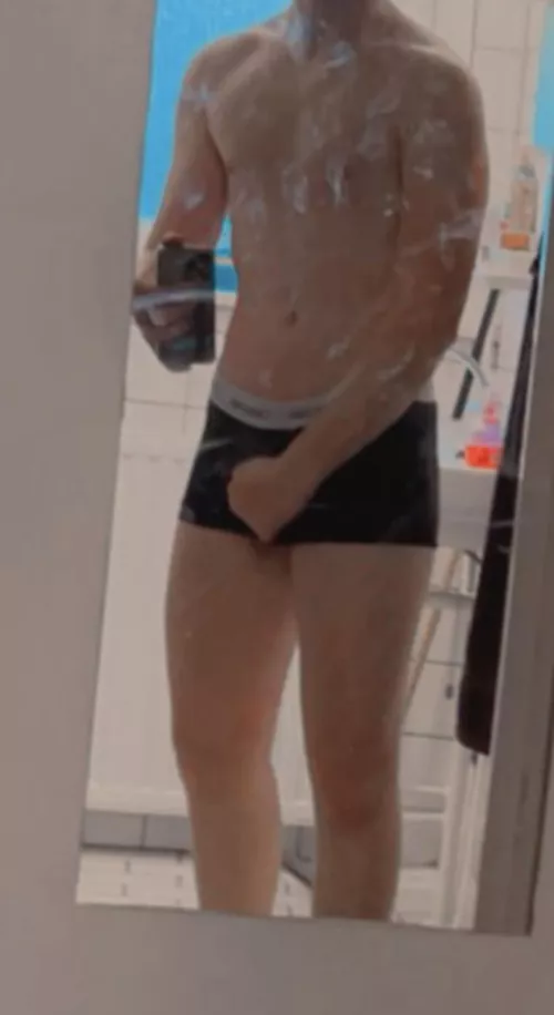 23 love showing off by Stijnnll