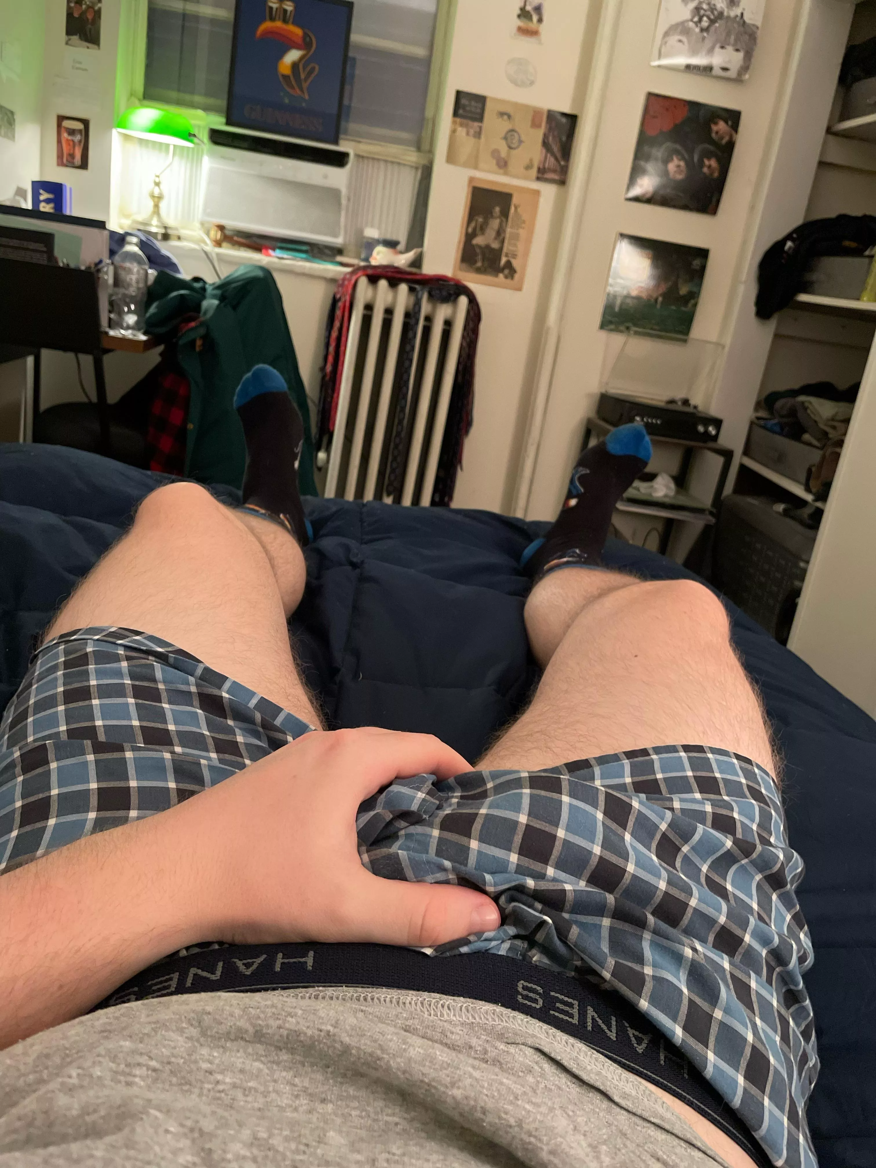 24 “straight” with gf. I’m uncut, average sized. Looking to get outsized and jerk with some monster cock. Slim++ twink++ fem++. Sc: andy_big24 posted by lengthy_18