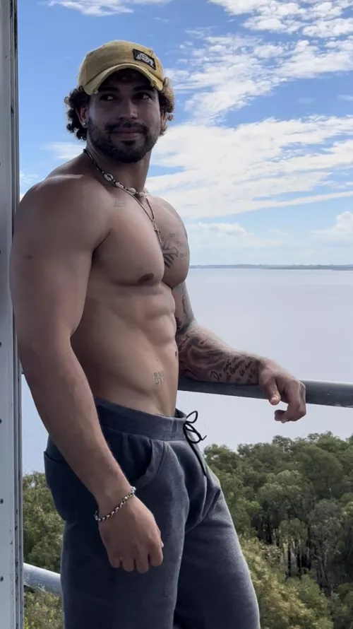 [28] in the jungle... I look like tarzan 😂 by TrainNo789