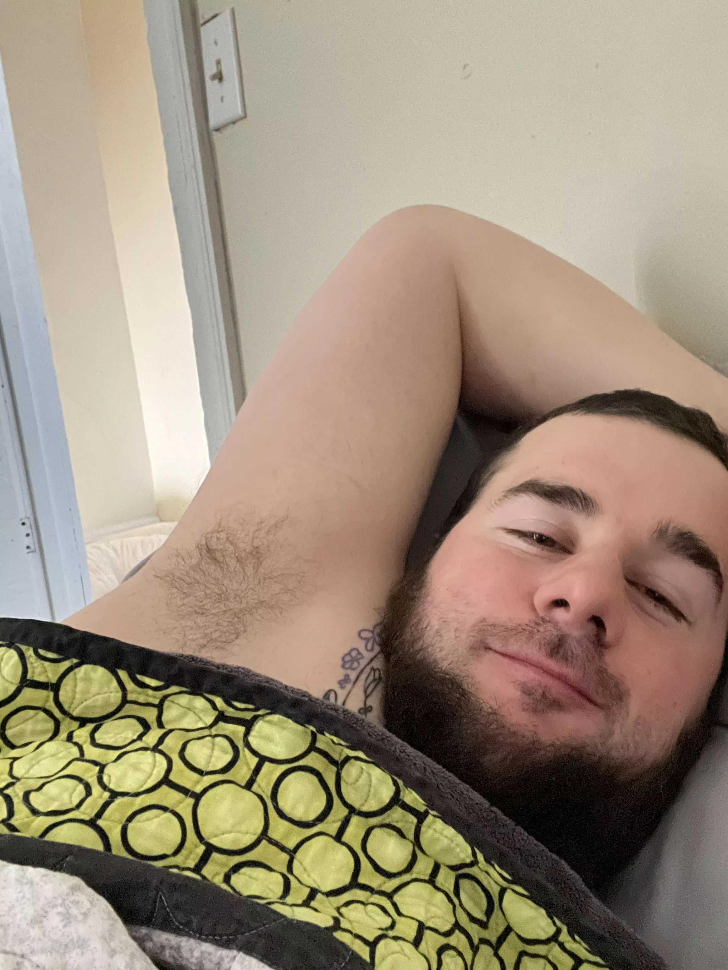 [34]happy Monday posted by KC90001