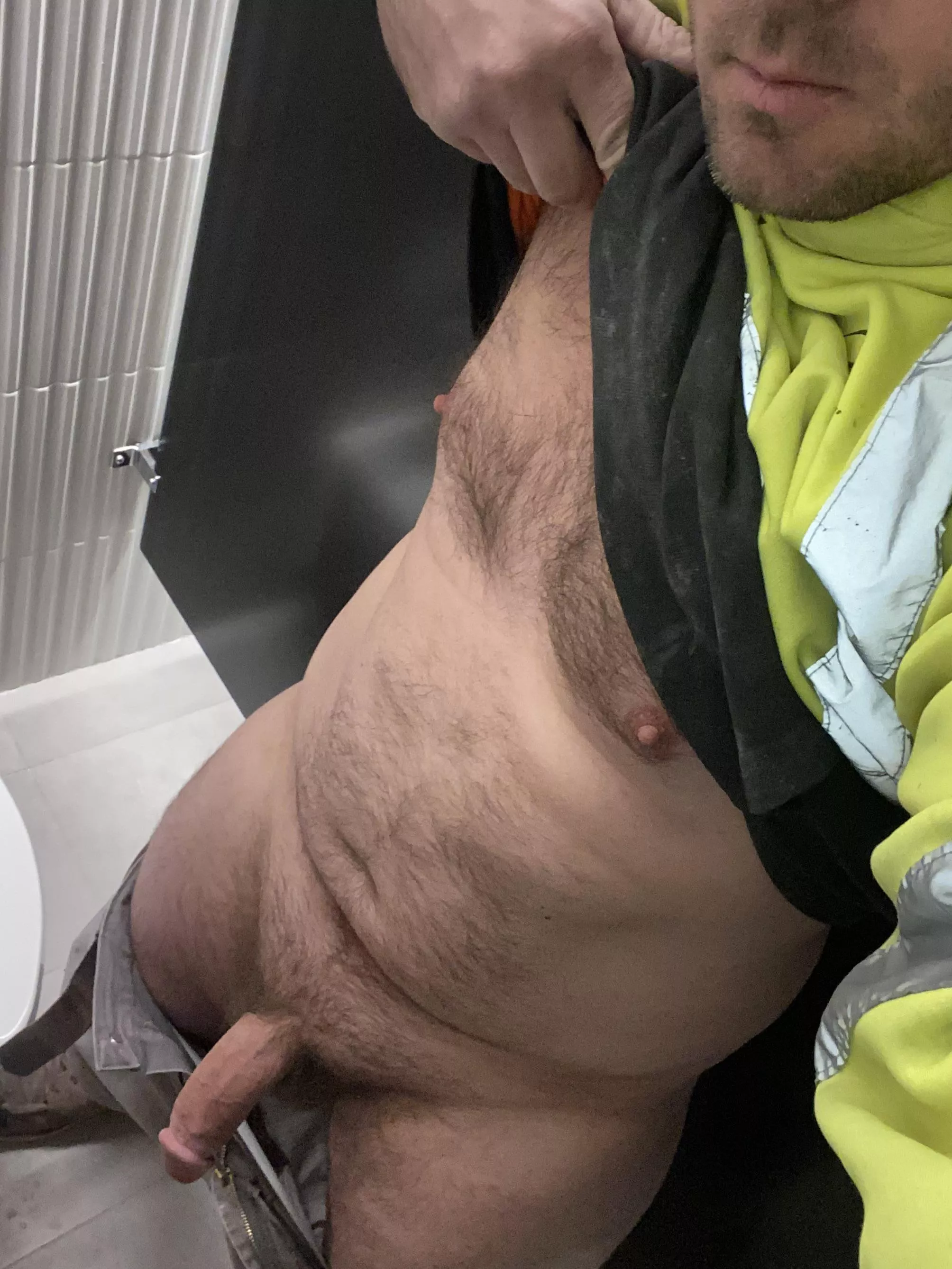 [36] always get horny at work posted by chicago123450