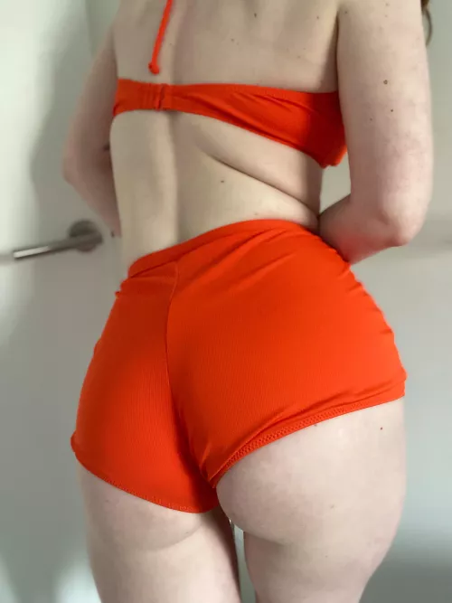 Anyone fancy a mom of two in a bikini  by Vanilla_Rose1